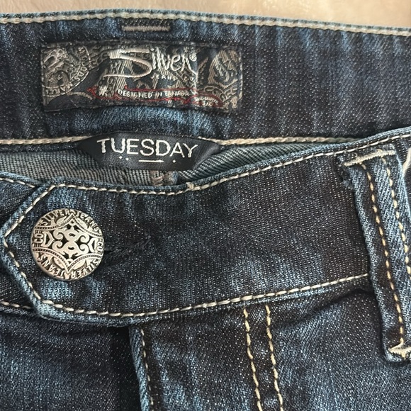 Women's Blue Jeans - Picture 5 of 10